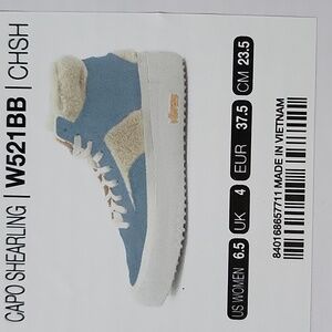 NWT/B BRANDBLACK Vibram Blue Cream Shoes Cozy Sherpa Lining Womens Sz.6.5